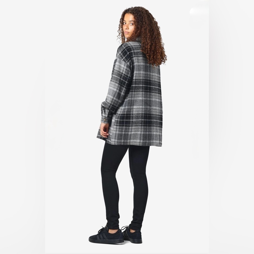 BNWT Noisy May Black and Pink Plaid Shirt size S relaxed Fit - Picture 2 of 5